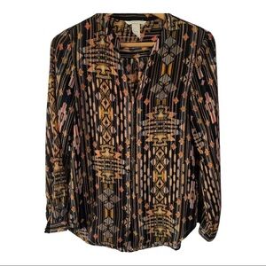 H&M Women's  Aztec Print on black background long sleeve shirt Size 4…
